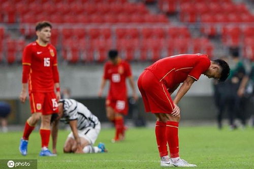 国足0-2澳大利亚，无缘直通世界杯，未来路在何方？