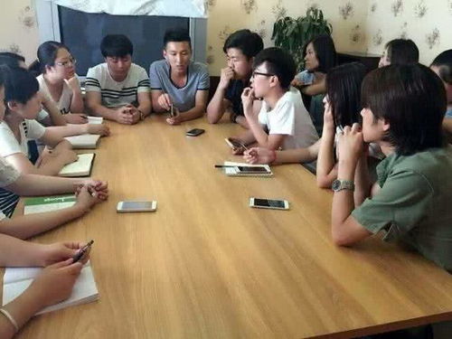 月入5万女生辞职陪父掏粪，孝心与责任的双重担当
